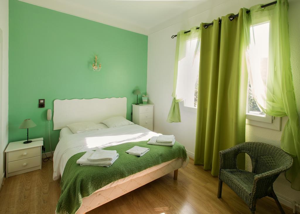 Auberge De L'Escargot D'Or Dieulefit Habitación foto