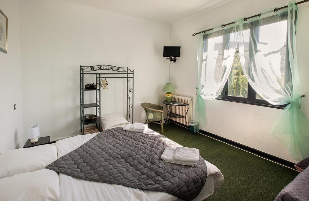 Auberge De L'Escargot D'Or Dieulefit Habitación foto