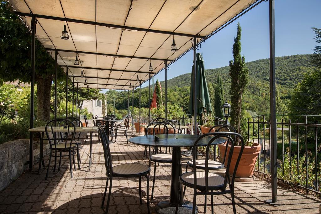 Auberge De L'Escargot D'Or Dieulefit Exterior foto